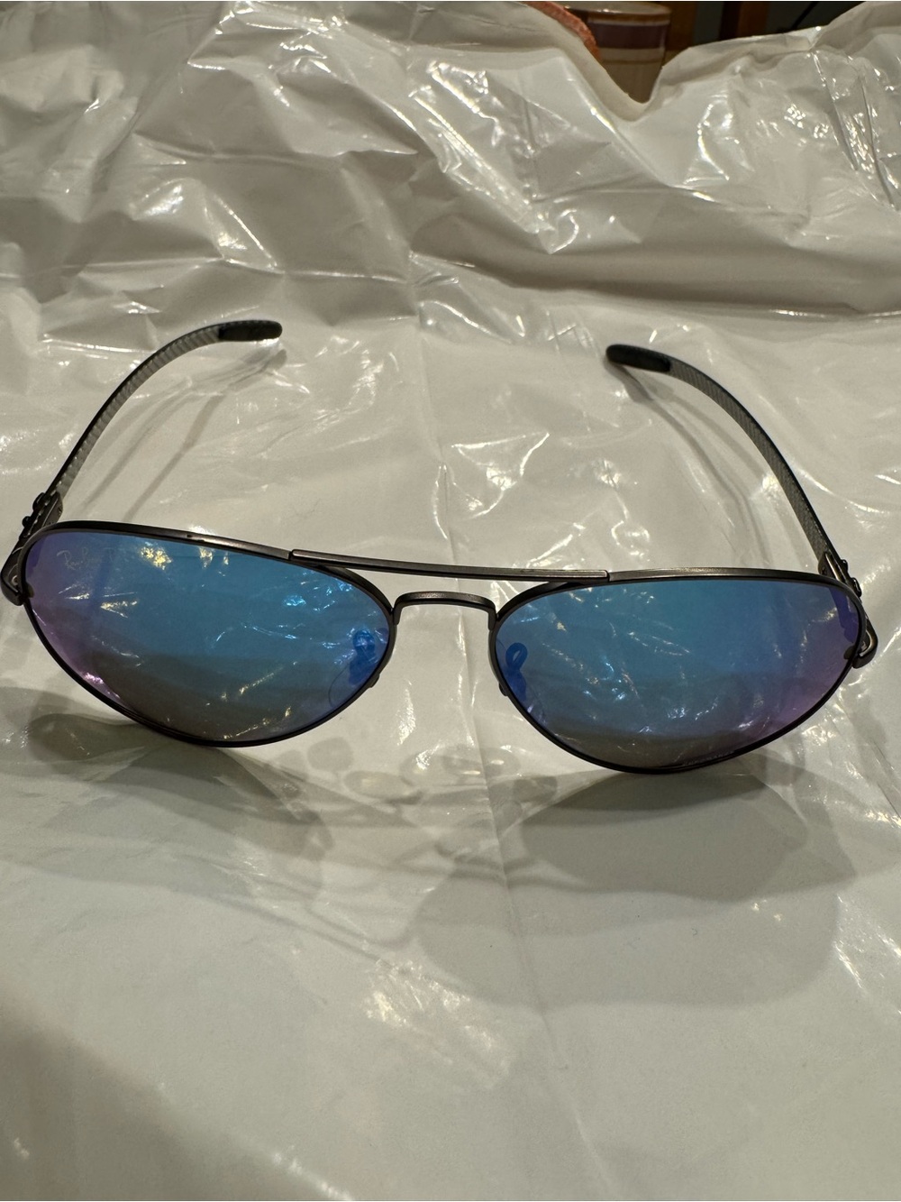 Ray-Ban polarized aviator sunglasses - Picture 3 of 8
